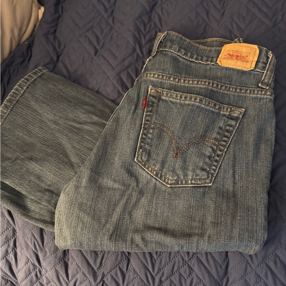 515 Levi’s good condition